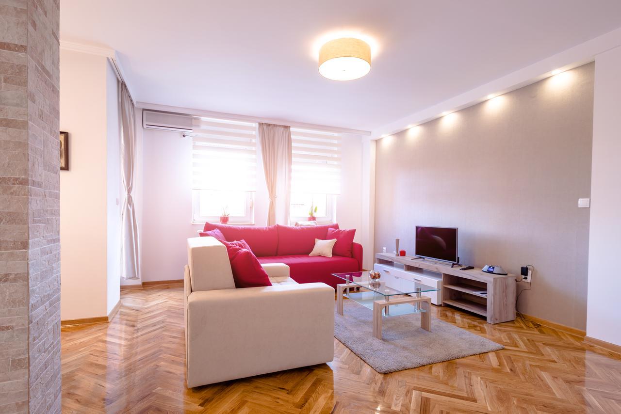 Apartman Arte Appartement Novi Sad Buitenkant foto