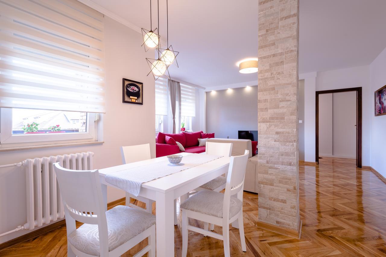 Apartman Arte Novi Sad Buitenkant foto